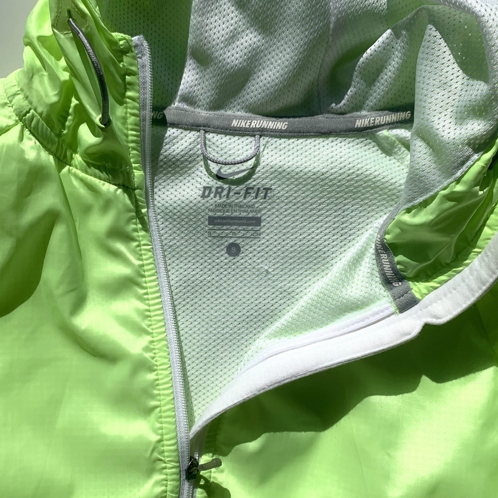 Nike | Dri-Fit WindbreakerJacket - Picture 4 of 7